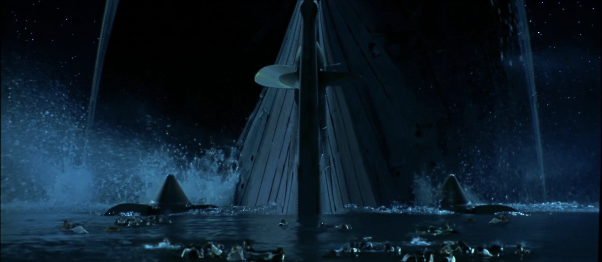 Призраки бездны 2003. Призраки бездны: Титаник (2003). Титаник за 5.